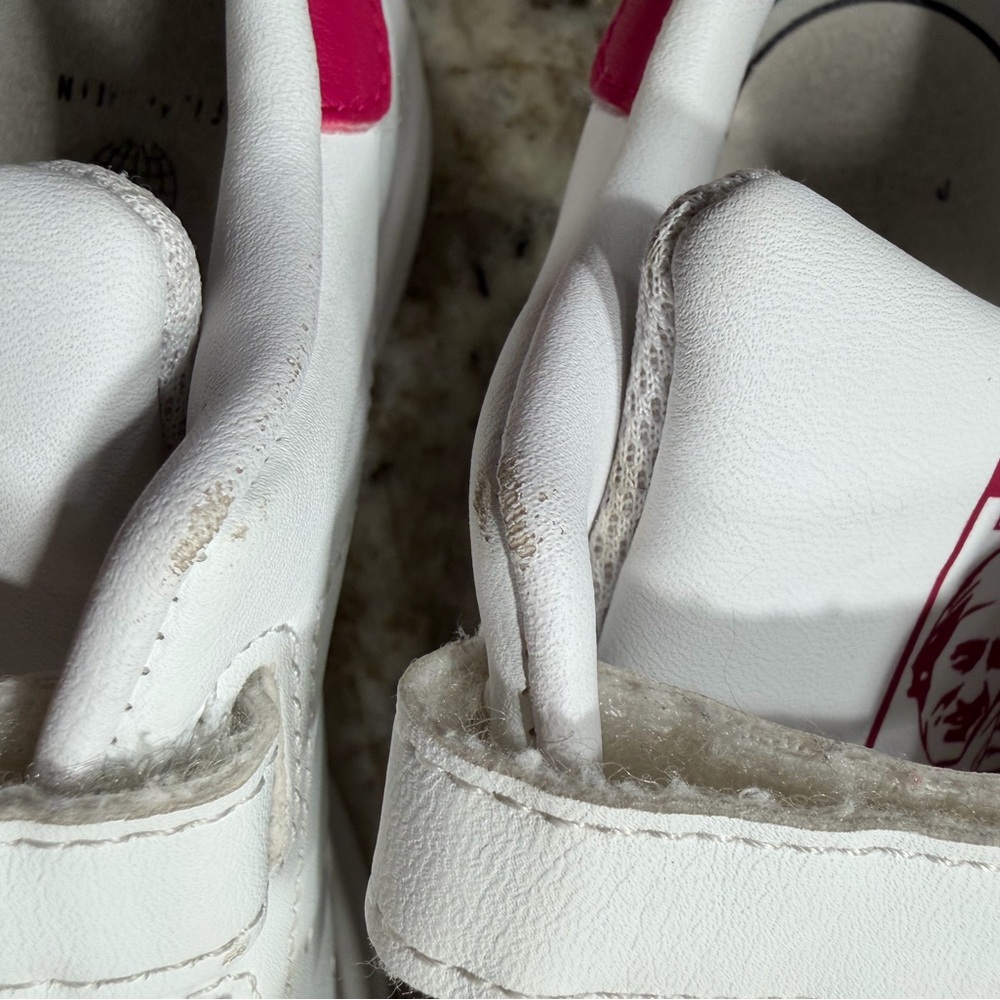 Adidas Girl White Sneakers with Pink Details - Picture 9 of 10